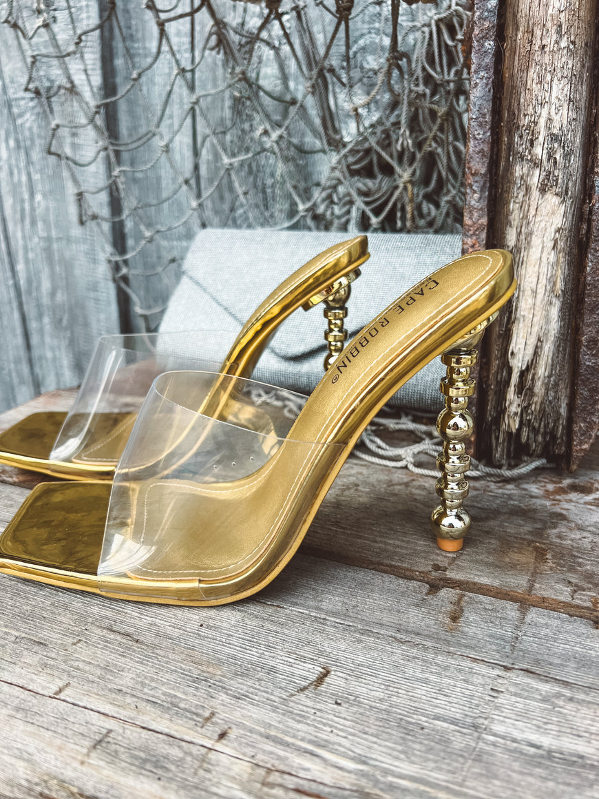 Showstopper Cape Robbin Gold Patent Leather Heels