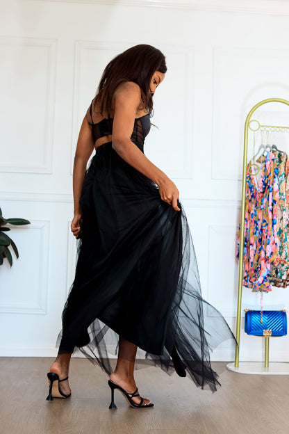Black Corset Tulle Dress: Midnight Allure Mesh Fabric & Chain Strap