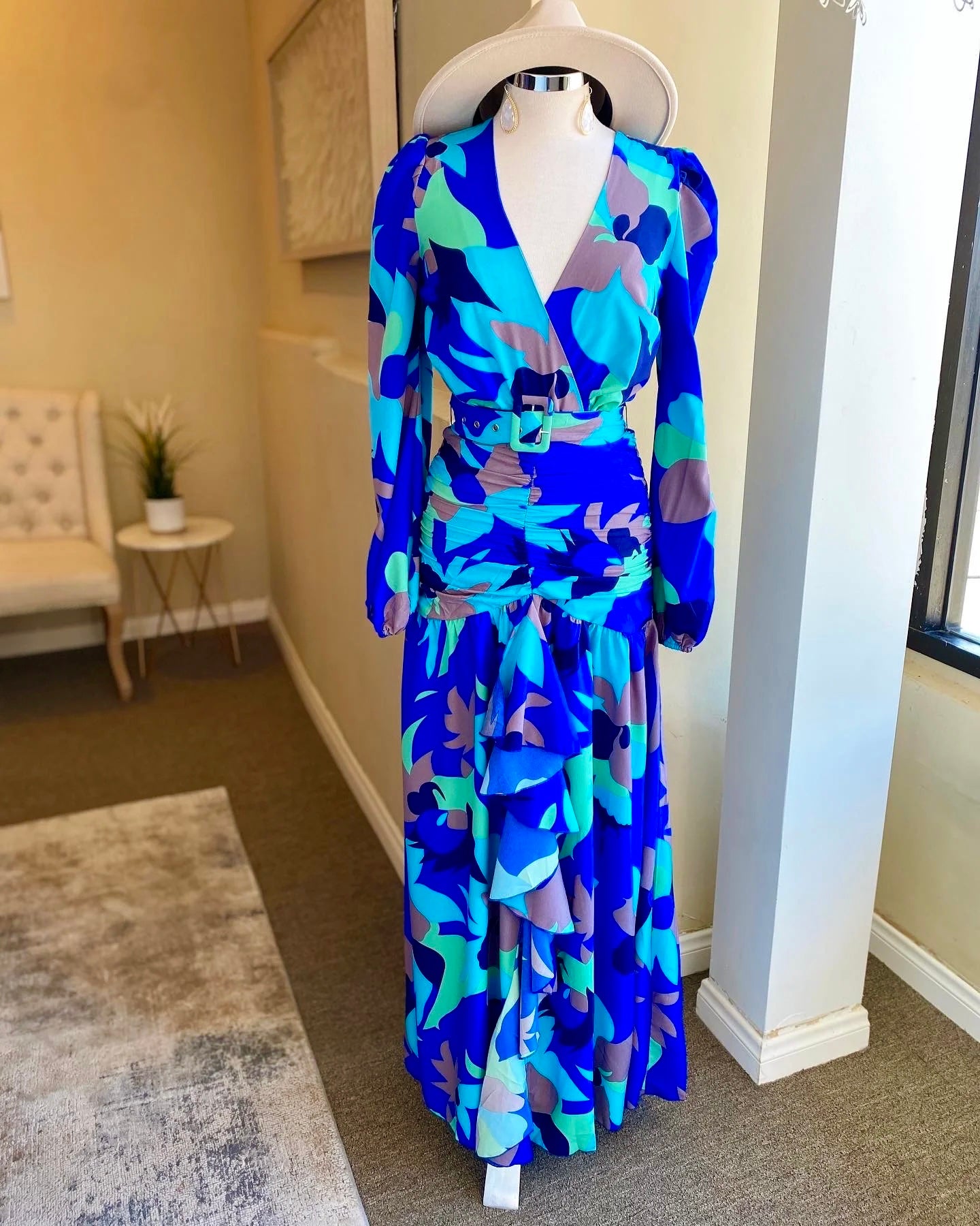Ruched Waist Maxi Dress: Royal Elegance Floral Abstract Print