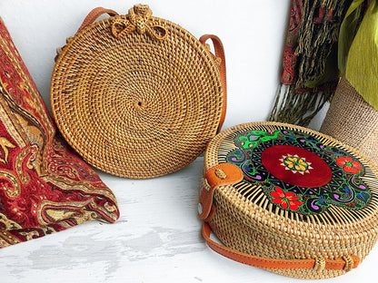 Handmade Rattan Bag: Soleil Brilliant Carved with Pattern