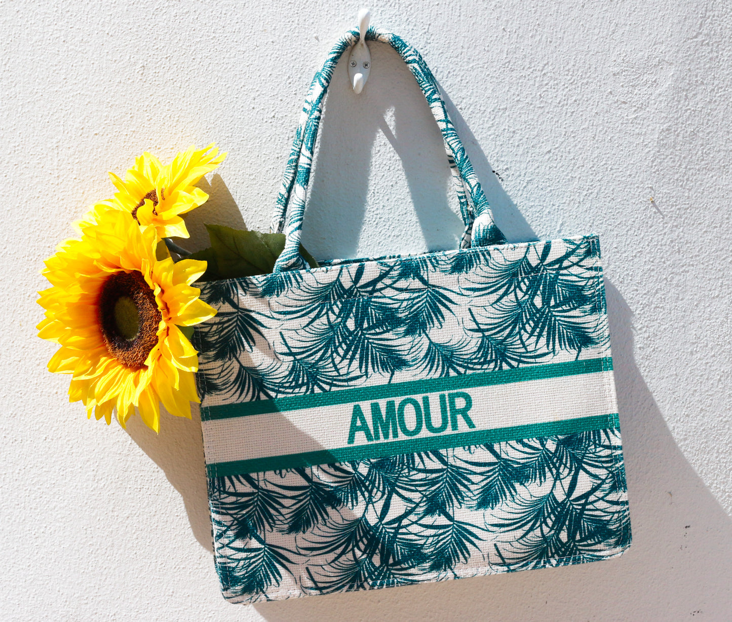 Blue Beach Tote: Amour Tropical Pattern Tote Bag