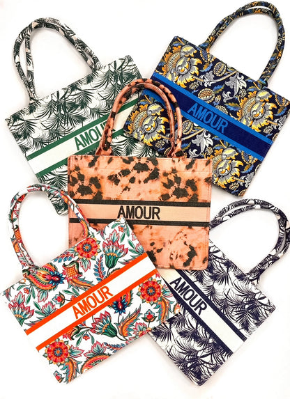 Blue Beach Tote: Amour Tropical Pattern Tote Bag